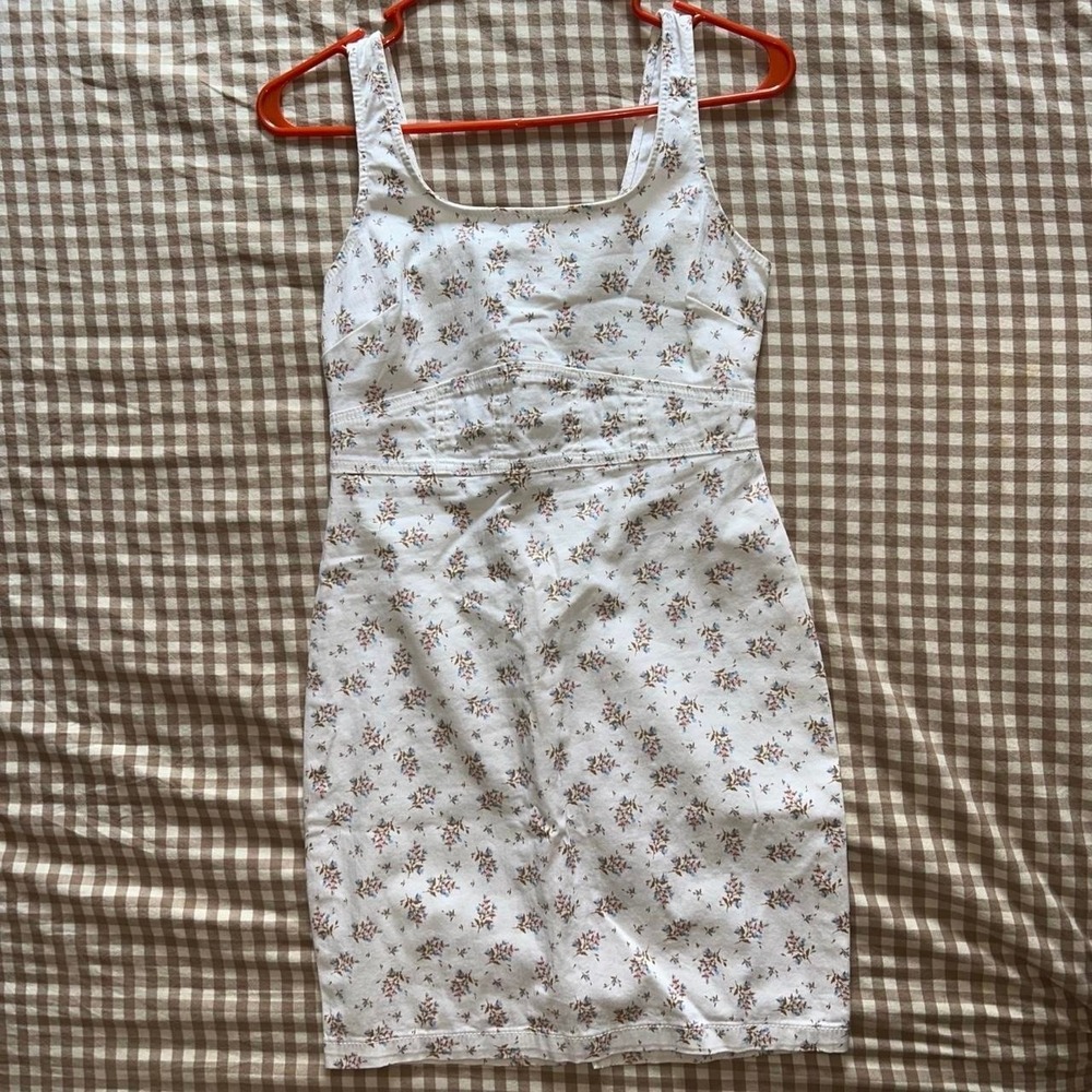 Vintage 90s inspired white floral mini dress